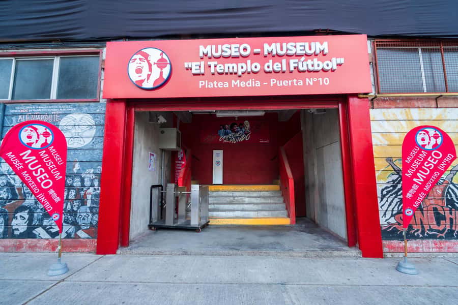 AllMaradona Buenos Aires: Maradona House Museum and Stadium - Key moments that matter