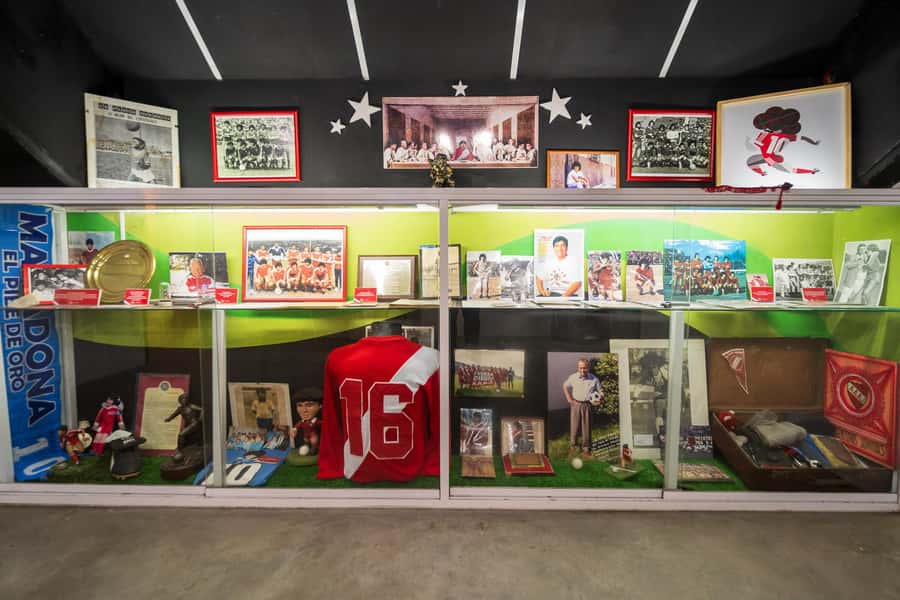 AllMaradona Buenos Aires: Maradona House Museum and Stadium - La Casa de D10S, Maradona’s first owned home (1978 to 1980)