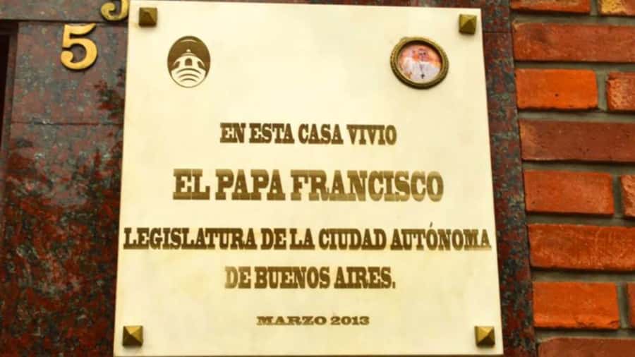 Buenos Aires 3-Hour Small Group Pope Francis Tour - What to watch for on the day