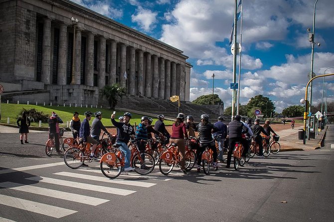 Buenos Aires Bike Tour: North Districts, Recoleta and Palermo - Palermo Takes Over, with Palermo Woods and Park Stops Galore