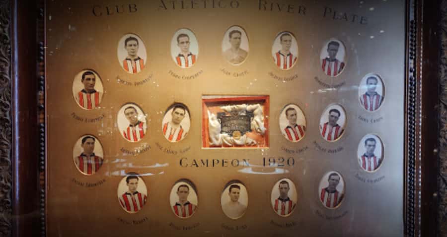 Buenos Aires: Boca Juniors and River Plate Football Tour - Guides, pacing, and why the “human” part matters here