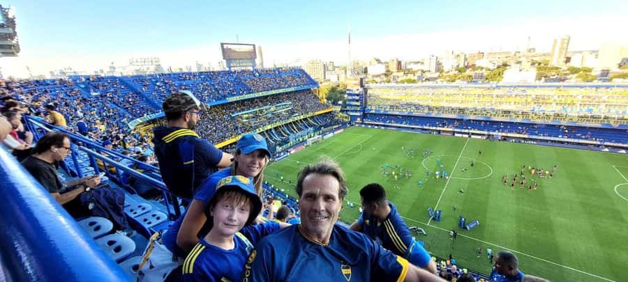 Buenos Aires: Boca Juniors Game with Transport & Local Guide - The pre-match fan experience: learning without feeling like a lecture