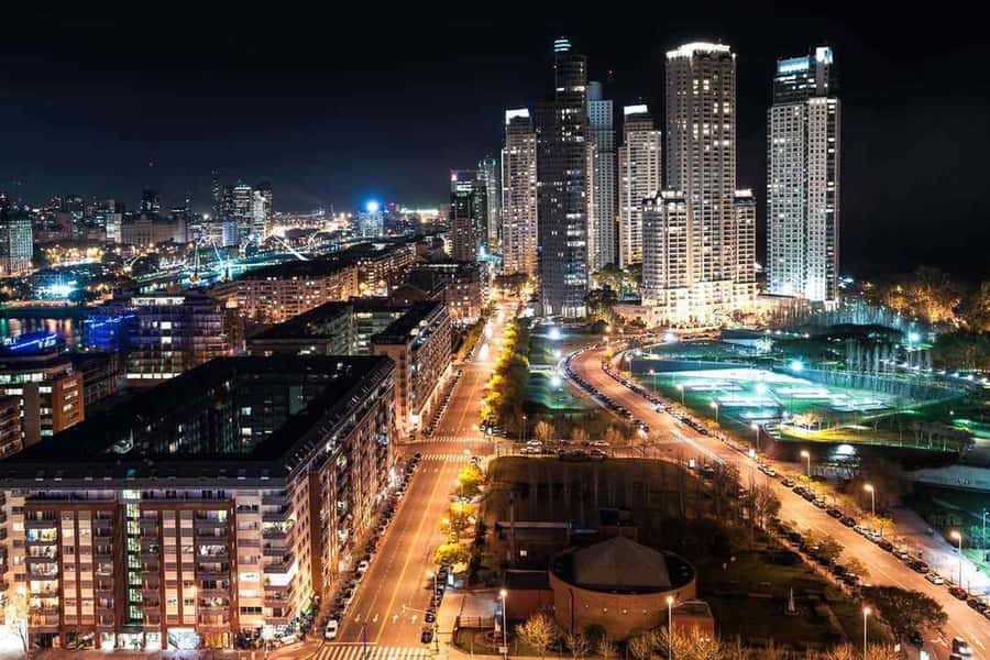 Buenos Aires by Night: Small Group City Tour - Night tour value: why 3 hours works in Buenos Aires