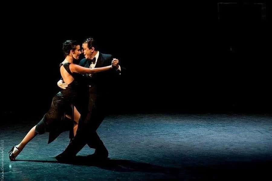 Buenos Aires: Cafe Los Angelitos Tango Show, Optional Dinner - The tango show itself, classic drama to newer interpretations