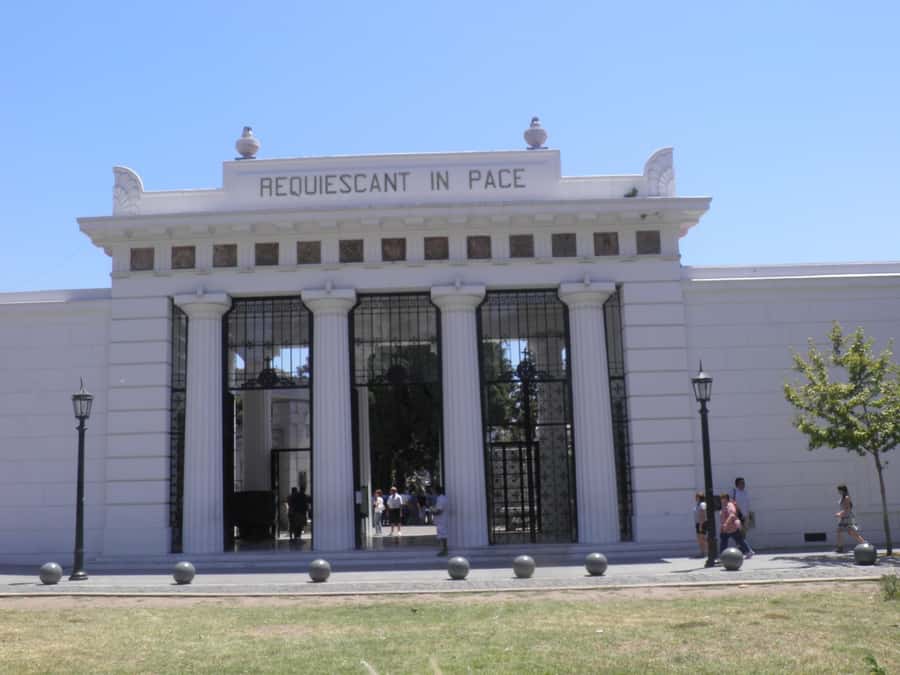 Buenos Aires: City Highlights Guided Tour with Transfer - Price and Value: What $38 Buys You in Real Terms