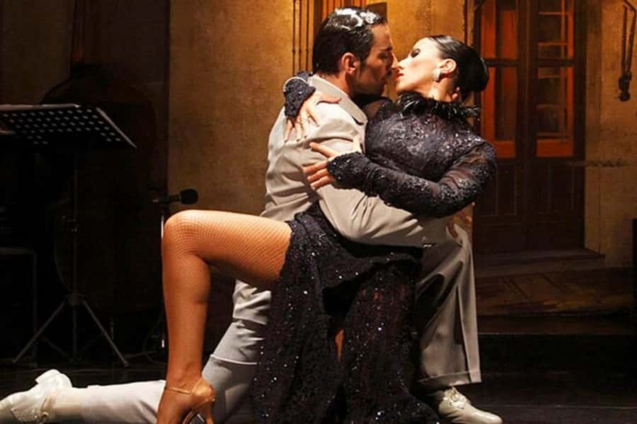 Buenos Aires: El Viejo Almacen Tango Show & optional Dinner - Included drinks and little touches that make it feel smoother