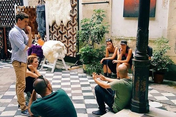 Buenos Aires for curious people - Meeting and route feel: easy start, focused finish near Casa Rosada