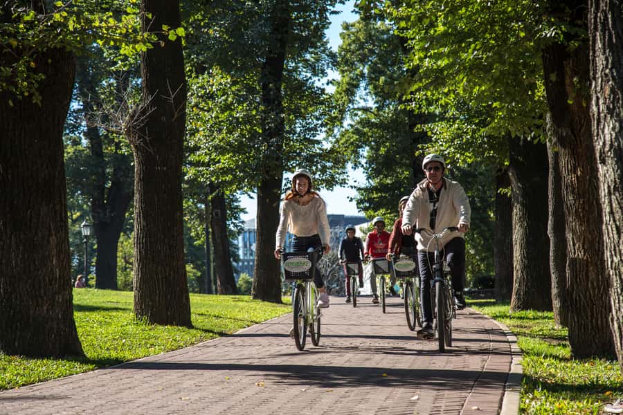 Buenos Aires: Full Day Bike Tour with Lunch - Buenos Aires by Bike, Without the Coaster Feel