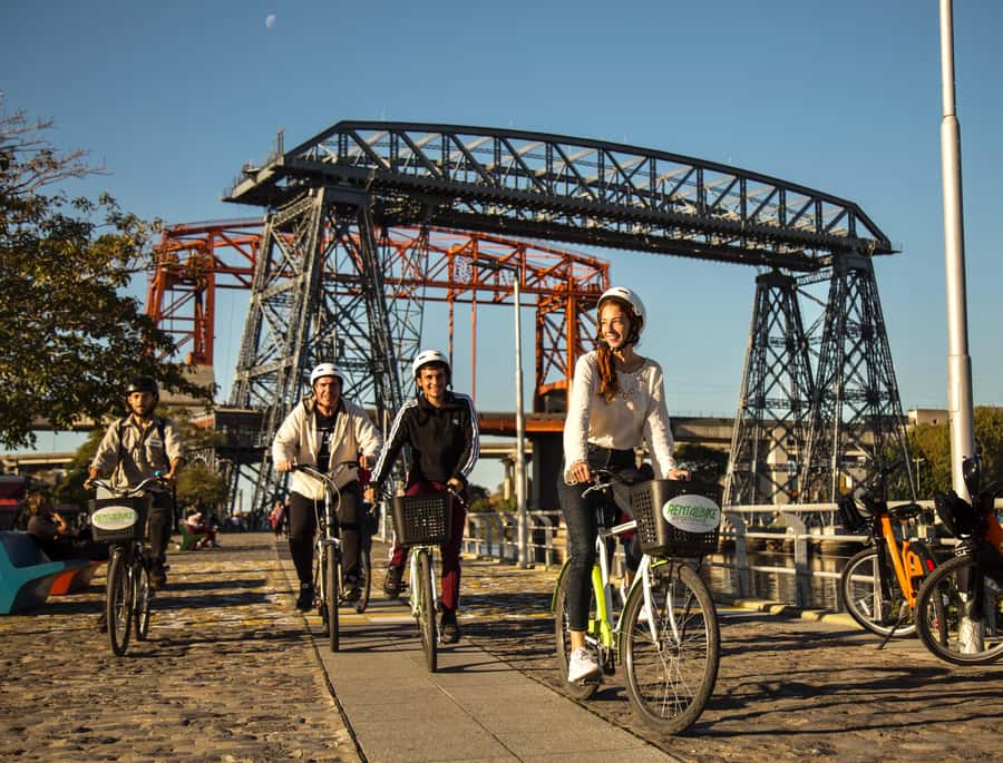Buenos Aires: Full Day Bike Tour with Lunch - La Boca and Caminito: Color, Football, and Photo Energy