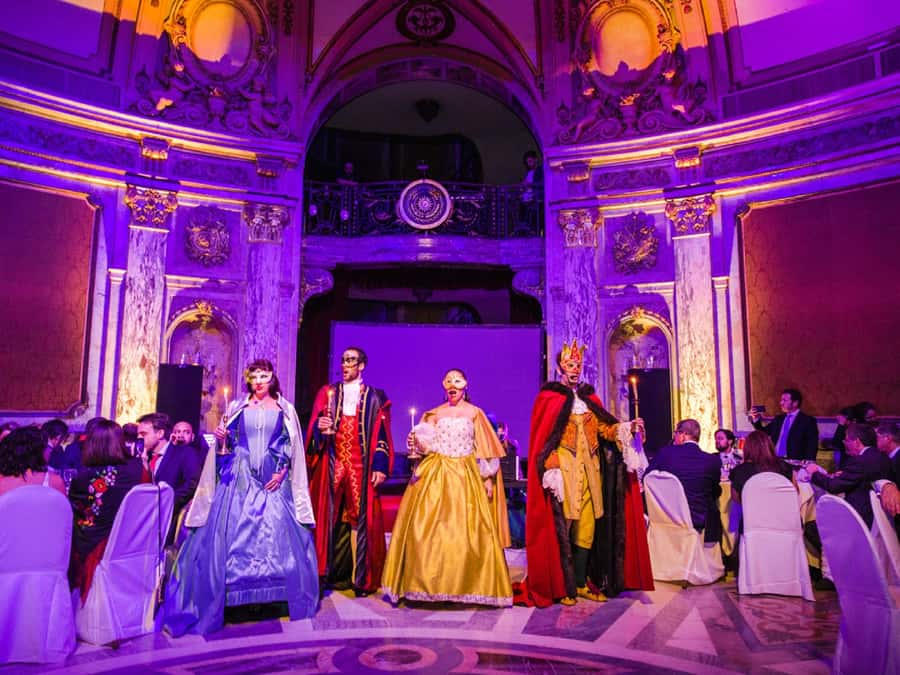 Buenos Aires: Gala Lírica Tickets at Palacio Paz. - Your 6pm evening flow: From reception to the performance