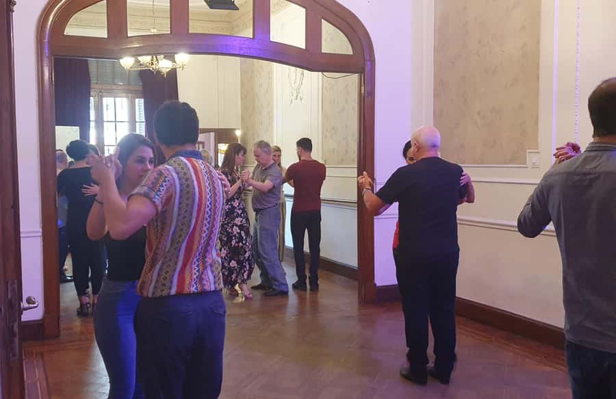 Buenos Aires: Group tango class with mate and snacks - Who This Is Best For, and Who Might Want to Skip It
