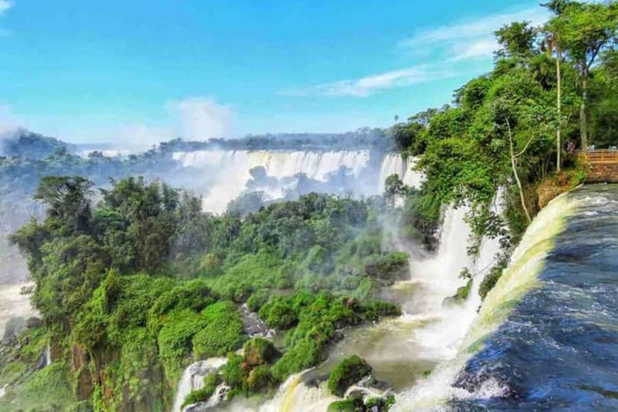 Buenos Aires: Iguazu Falls Private Tour with Flights - Why flying from Buenos Aires makes Iguazu feel doable