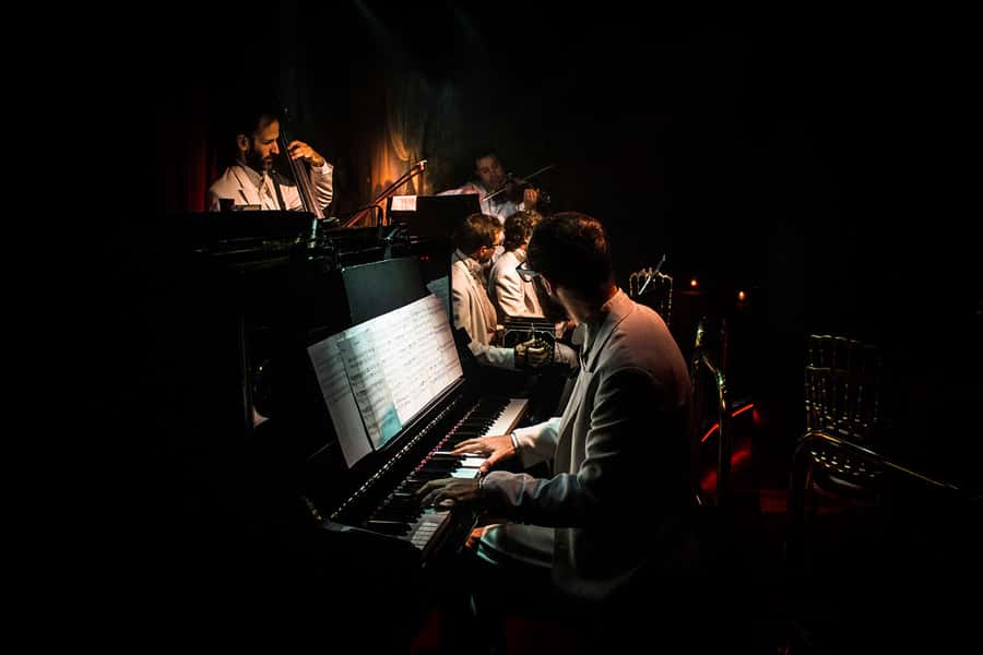 Buenos Aires: Rojo Tango Show with Optional Dinner - The included drinks and why they matter