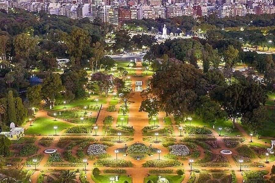 Buenos Aires: Small Group City Highlights Tour - Avenida del Libertador: museum façades, Evita’s monument, and the National Library