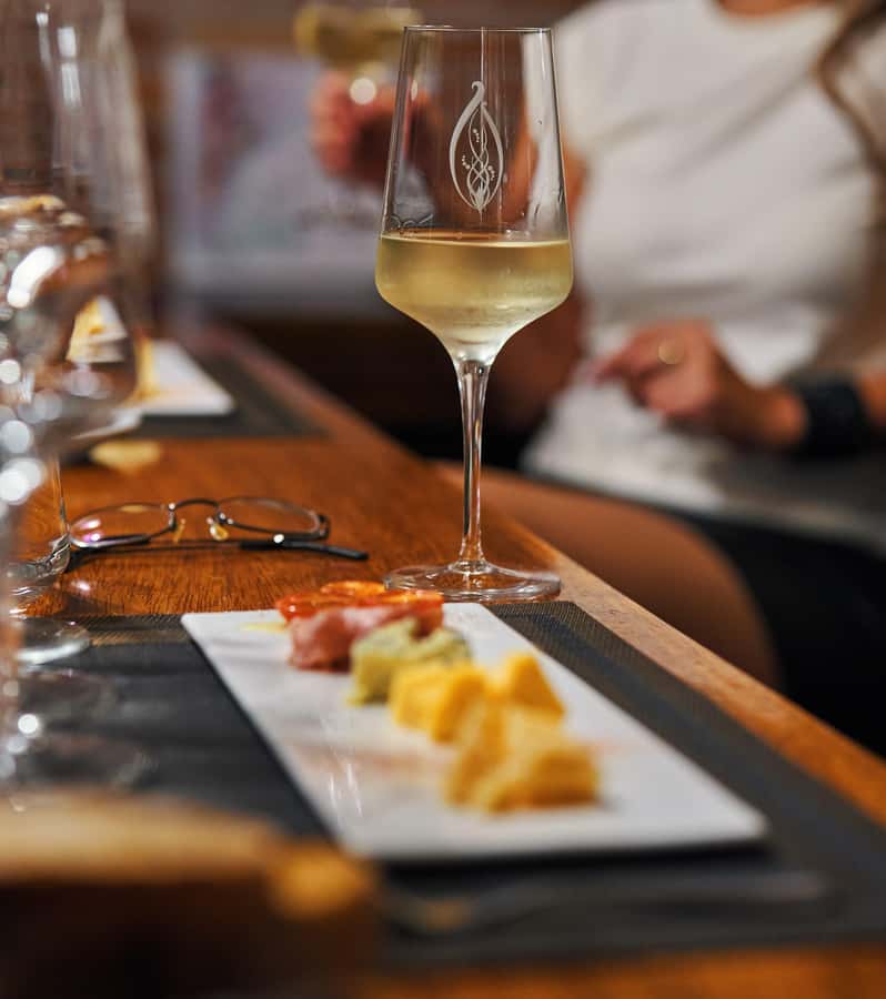 Buenos Aires: Small-Group Wine Tasting - The wine flight: Malbec and Torrontes, plus Argentina’s boutique side
