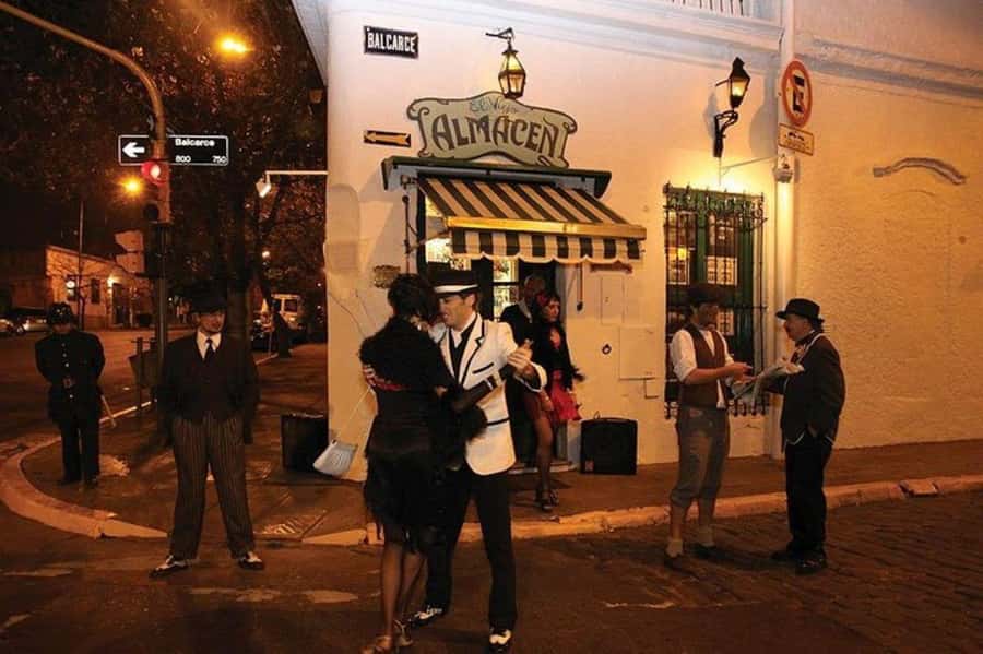 Buenos Aires: Tango Show "Viejo Almacén" & optional dinner - El Viejo Almacén is the real setting, not a generic stage