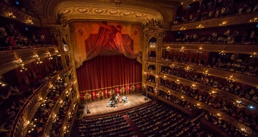 Buenos Aires: Teatro Colon Guided Tour - The early-1900s halls and the 700-bulb chandelier
