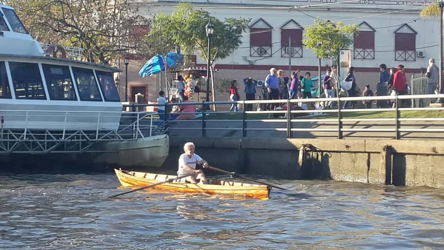Buenos Aires: Ticket - Classic Delta of Tigre Boat Tour - Smarter viewing on the smaller canals: island life without the hype