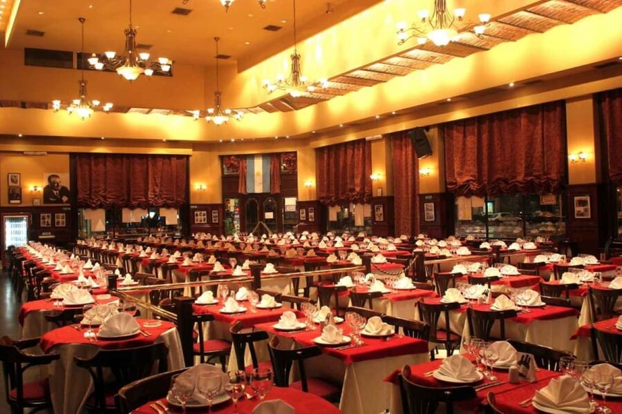 Esquina Homero Manzi Dinner and Tango Show - Who should book Esquina Homero Manzi, and who might want a different plan?