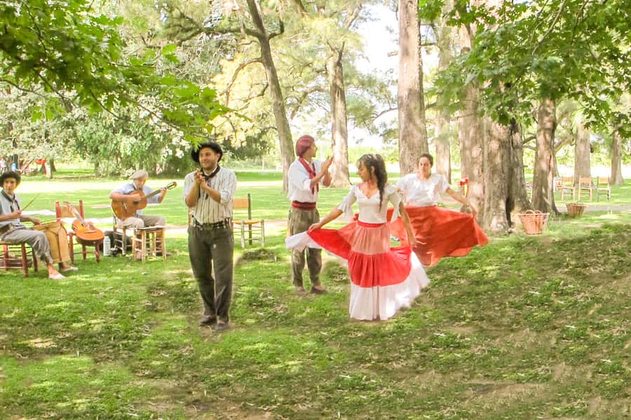 From Buenos Aires: Gaucho and Ranch Day Tour - Guides and group size: why the day feels smooth