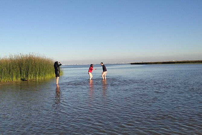 Half Day Private Safari Delta in Tigre - Delta El Tigre for About 3 Hours: Canals, Weekend Houses, and Short Breaks