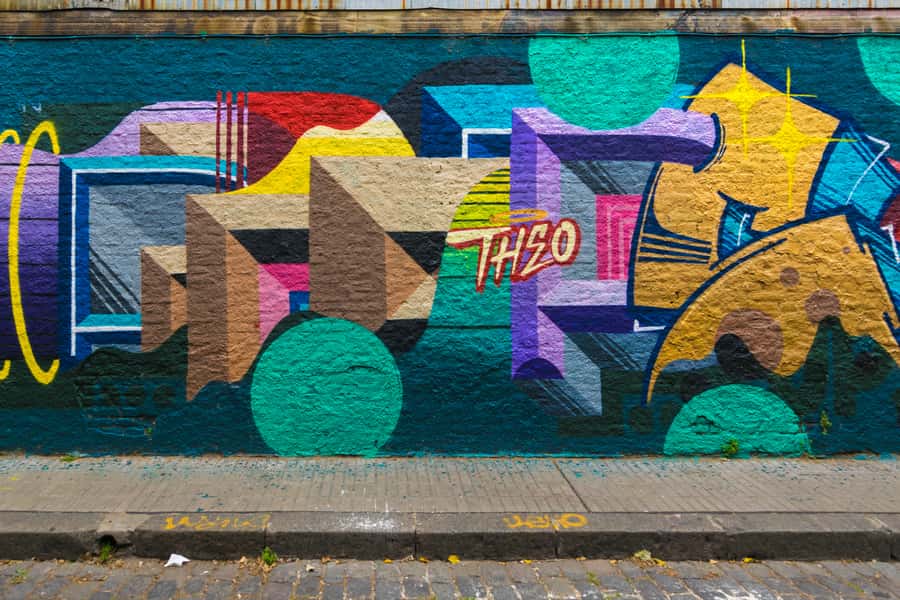 Palermo: Graffiti and Street Art Guided Tour in English - Photo Stops, Photo Etiquette, and What to Look For
