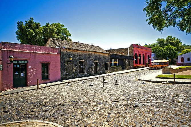 Premium Day Trip to Colonia del Sacramento - Why Colonia Del Sacramento Feels Like You Crossed Into Another World