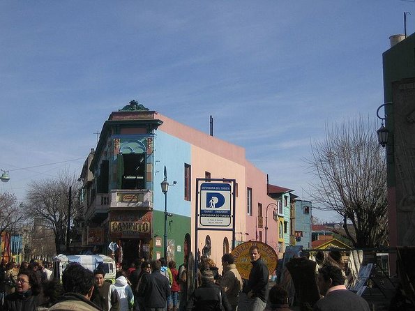 Private Off the Beaten Path: Hidden Urban Art Bike Tour - Key things to know before you pedal