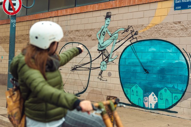 Private Off the Beaten Path: Hidden Urban Art Bike Tour - Street art by bike: why this route works in Buenos Aires