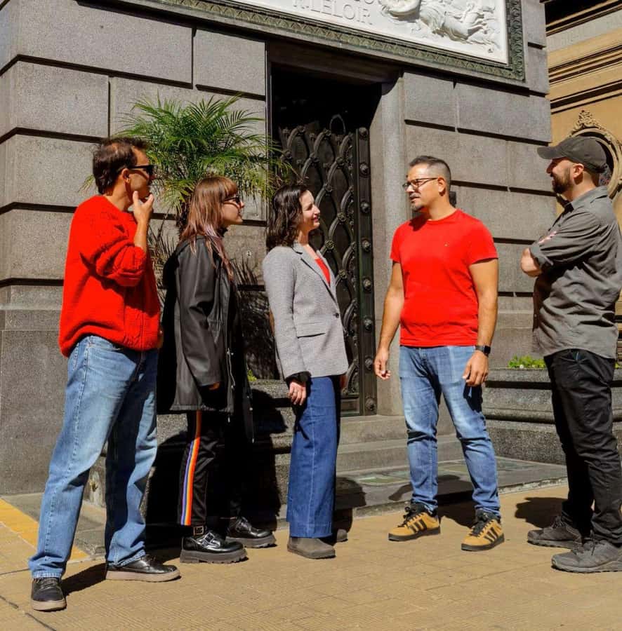 Recoleta & Cemetery for curious people - City of the dead: understanding Recoleta Cemetery as a social mirror