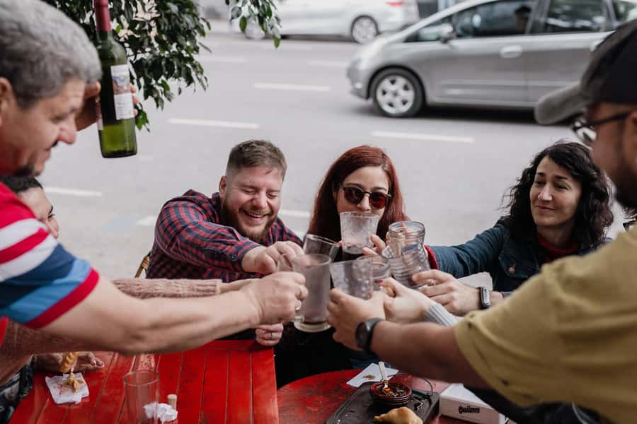 San Telmo: Historical Guided Tour with Street Food & Drinks - Meeting point at El Federal Bar, then a classic San Telmo aperitif