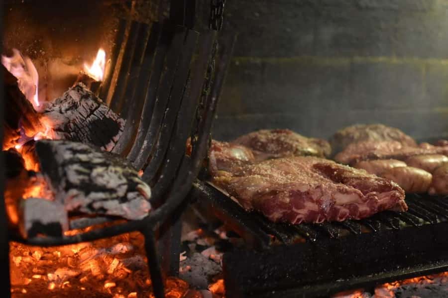 Secrets of Asado in Buenos Asado, BBQ and Dinner - Chimichurri making, the sauce lesson that actually sticks