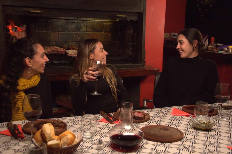Secrets of Asado in Buenos Asado, BBQ and Dinner - The 3-hour flow, from wine and cheese to the grill