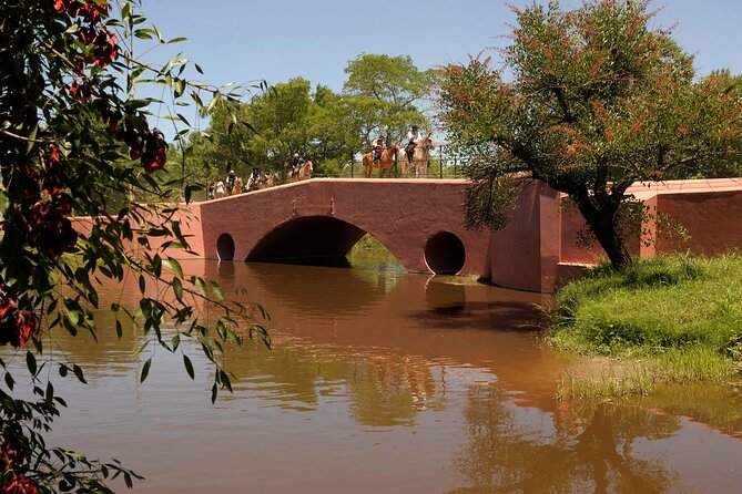Tailor-made Day Tour to San Antonio de Areco & Estancia El Ombu - Estancia El Ombu: horses or carriage, then asado under the trees
