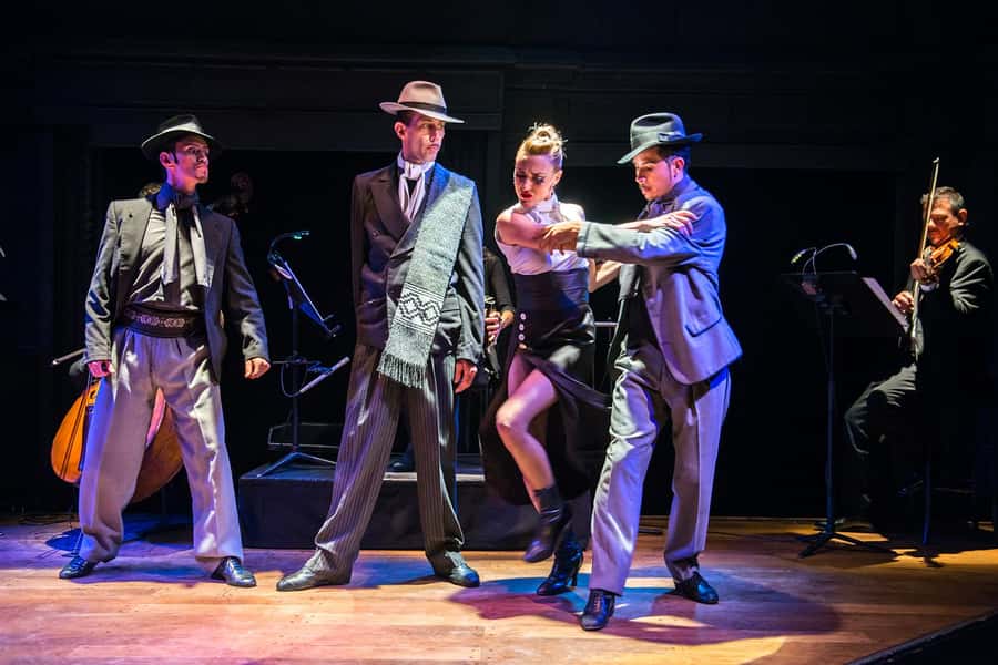 Tango Show at El Querandi with optional Dinner - Getting there without stress: Peru 322 and the Palermo meeting point