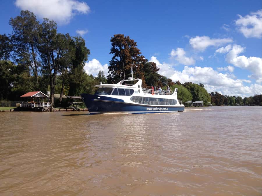 Tigre with Lunch overlooking the River and Navigation - Key things that make this Tigre day work