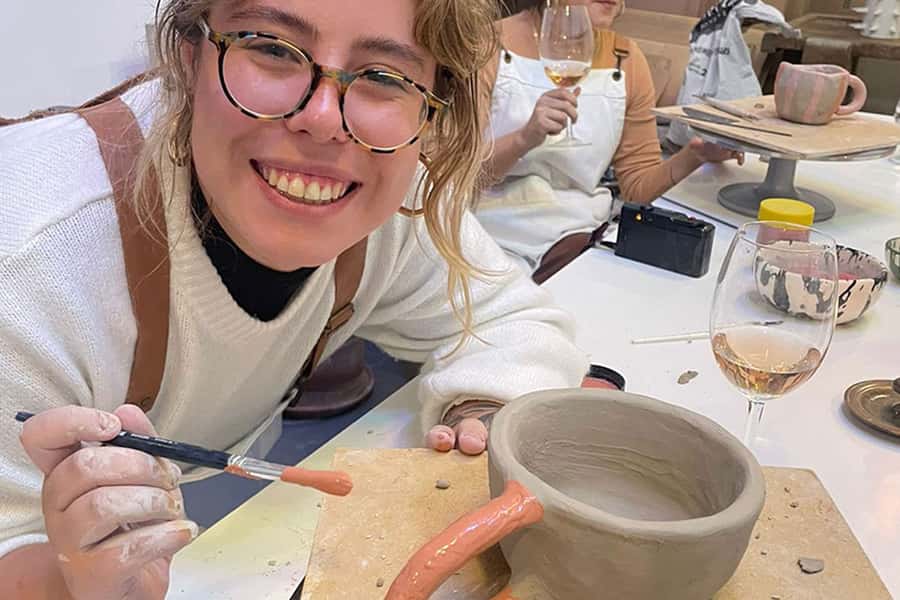 Wine & Pottery Class For Beginners in Buenos Aires Argentina - Hand-building for beginners: what you will make